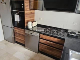 Superbe appartement à louer à Quartier Administratif. 2 chambres agréables. Salon contemporain - Appartement à louer - Rabat