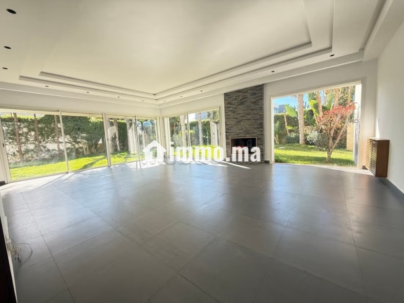 Somptueuse villa à louer à Souissi. 5 chambres agréables. Belle terrasse et jardin - Location Immobilier - Rabat - photo 1