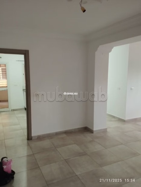 Très bel appartement en location à Racine.
Surface totale 120 m².
Meublé - Location Immobilier - Casablanca - photo 4