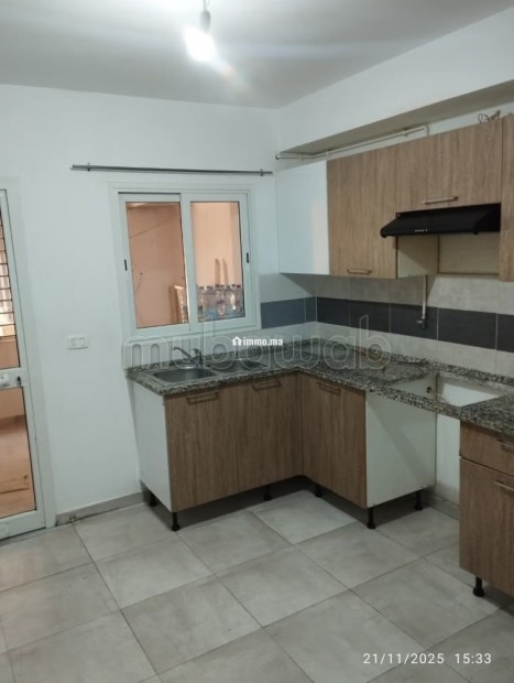 Très bel appartement en location à Racine.
Surface totale 120 m².
Meublé - Location Immobilier - Casablanca - photo 6