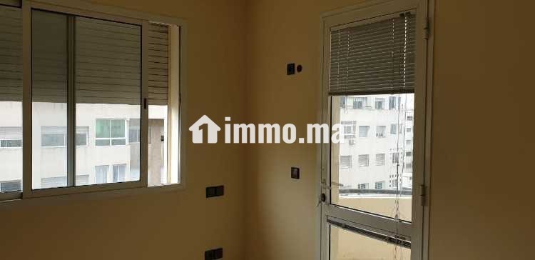 Location de bureau à côté alyasir - Location Immobilier - Casablanca - photo 4