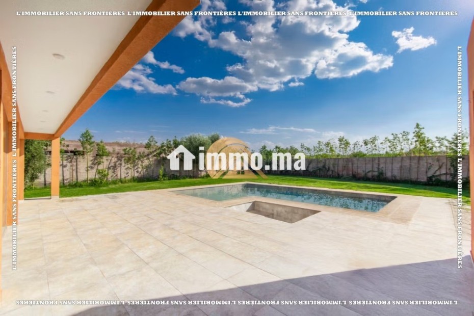 Villa Meublée Melkia à Vendre de 1 000 m² – Jardin et Piscine, Chwiter Route de Ouarzazate Km19 - Vente Immobilier - Marrakech - photo 3