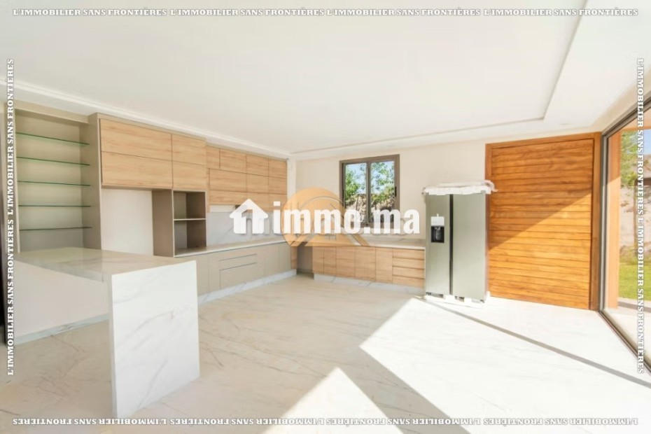 Villa Meublée Melkia à Vendre de 1 000 m² – Jardin et Piscine, Chwiter Route de Ouarzazate Km19 - Vente Immobilier - Marrakech - photo 6
