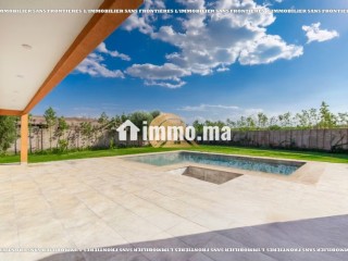 Villa Meublée Melkia à Vendre de 1 000 m² – Jardin et Piscine, Chwiter Route de Ouarzazate Km19 - Villa à vendre - Marrakech