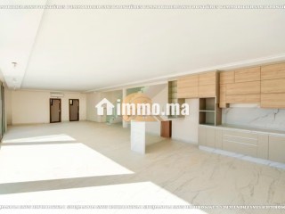Villa Meublée Melkia à Vendre de 1 000 m² – Jardin et Piscine, Chwiter Route de Ouarzazate Km19 - Villa à vendre - Marrakech