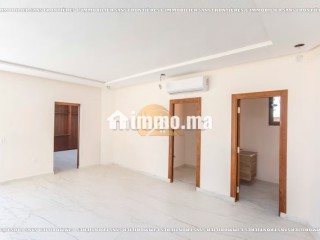 Villa Meublée Melkia à Vendre de 1 000 m² – Jardin et Piscine, Chwiter Route de Ouarzazate Km19 - Villa à vendre - Marrakech