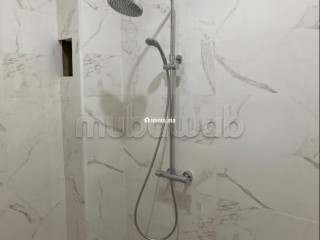 Maison à vendre à Berkane. Surface totale 200 m². Cuisinière avec four - Maison à vendre - Berkane