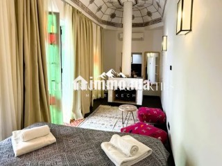 Riad Maison d’Hôtes à Mouassine, Médina - Maison à vendre - Marrakech