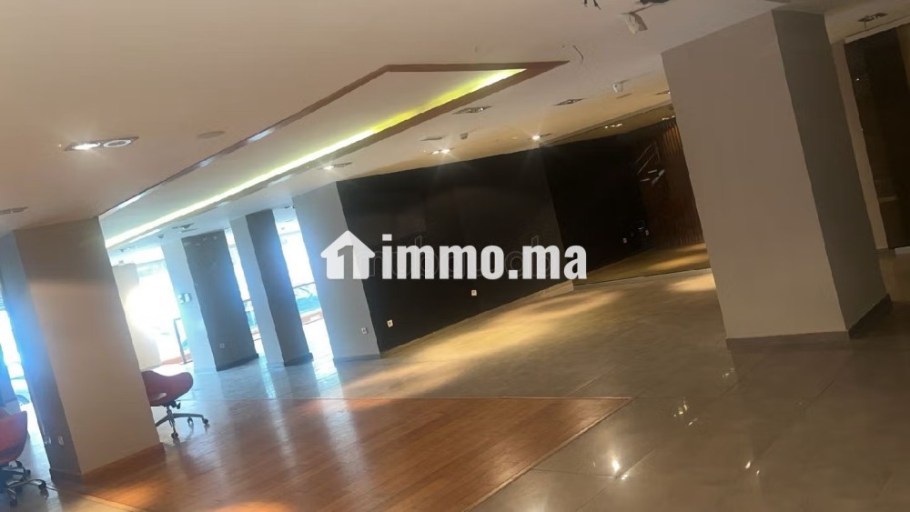 Grand magasin à louer Racine ex - Location Immobilier - Casablanca - photo 2