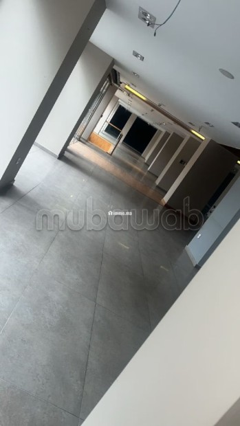 Grand magasin à louer Racine ex - Location Immobilier - Casablanca - photo 5