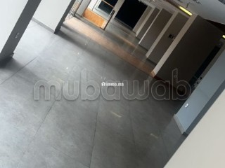 Grand magasin à louer Racine ex - Appartement à louer - Casablanca