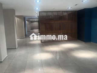 Grand magasin à louer Racine ex - Appartement à louer - Casablanca
