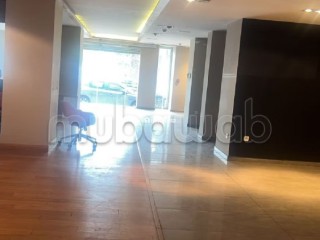 Grand magasin à louer Racine ex - Appartement à louer - Casablanca