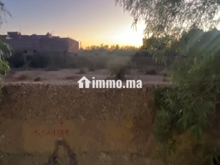 Terrain à la vente à Ennakhil Palmeraie.
Superficie 2540 m² - Terrain à vendre - Marrakech