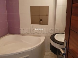 Vend appartement à Ain Amiyer. 5 pièces confortables. Cuisine entièrement équipée - Appartement à vendre - Fes