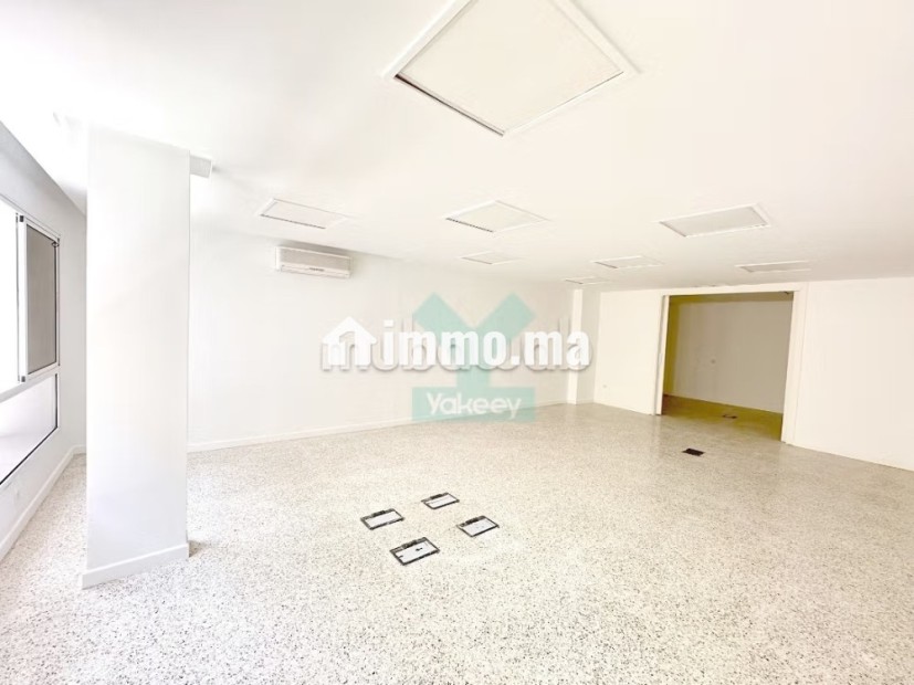 Très beau plateau de bureau beaucoup de cachet - Location Immobilier - Casablanca - photo 6