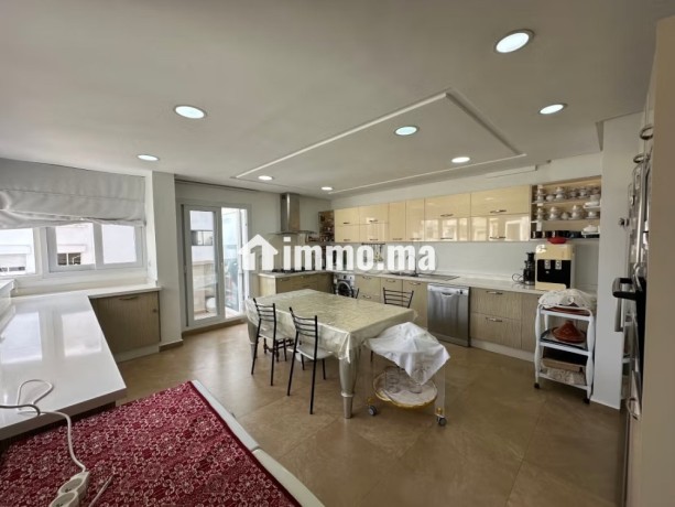 luxueux-appartement-sans-vis-a-vis-a-vendre-au-triangle-dor-big-13