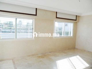 Jolie villa neuve à louer à Souissi - Villa à louer - Rabat