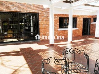 Villa avec chauffage central à Souissi - Villa à louer - Rabat