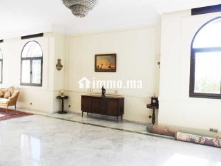 Villa avec chauffage central à Souissi - Villa à louer - Rabat