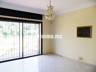 Villa avec chauffage central à Souissi - Villa à louer - Rabat
