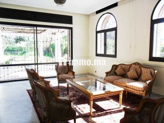 Villa avec chauffage central à Souissi - Villa à louer - Rabat