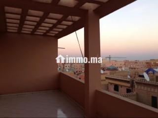 Bel appartement à vendre à Route de Safi. 1 Pièce. Grand balcon - Appartement à vendre - Marrakech