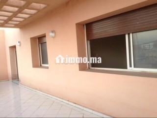 Bel appartement à vendre à Route de Safi. 1 Pièce. Grand balcon - Appartement à vendre - Marrakech
