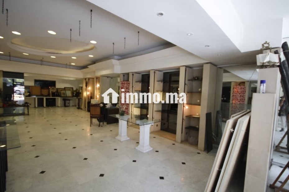 Exceptionnel magasin double rideau triangle d’or - Location Immobilier - Casablanca - photo 3