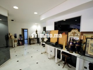 Exceptionnel magasin double rideau triangle d’or - Appartement à louer - Casablanca