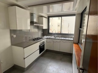 Très bel appartement 2 chambres vide racine - Appartement à louer - Casablanca