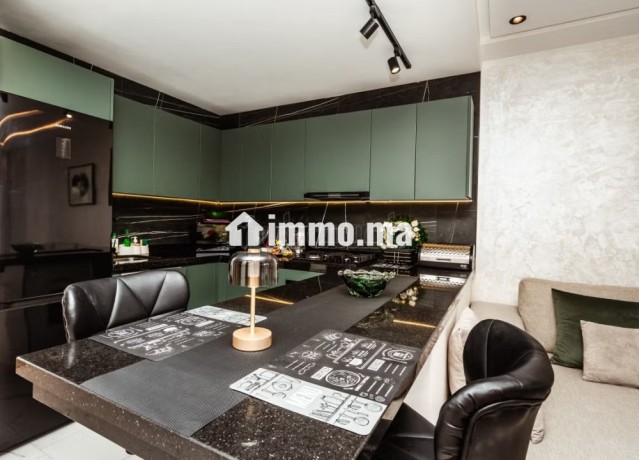 superbe-appartement-f2-avec-piscine-big-5