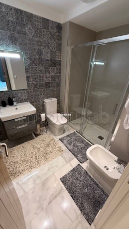 a-louer-bel-appartement-meuble-en-plein-centre-big-9