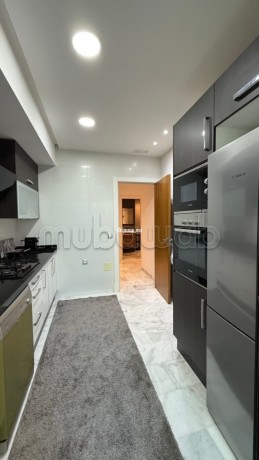 a-louer-bel-appartement-meuble-en-plein-centre-big-16