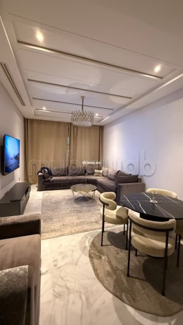 a-louer-bel-appartement-meuble-en-plein-centre-big-1