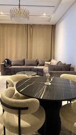 a-louer-bel-appartement-meuble-en-plein-centre-big-4