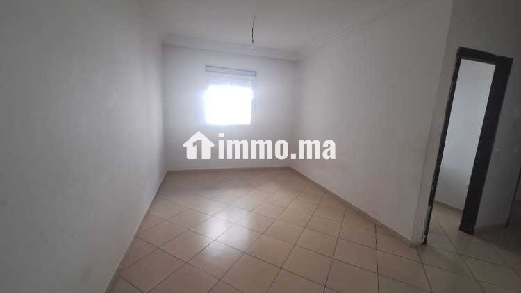 JOLI APPART 1 ETG AMALAK BERNOUSSI 1800 DH - Location Immobilier - Casablanca - photo 3