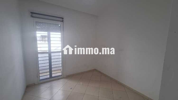 JOLI APPART 1 ETG AMALAK BERNOUSSI 1800 DH - Location Immobilier - Casablanca - photo 4