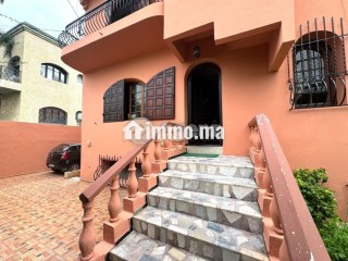Villa à vendre 408 m², 4 chambres Ain Chock Casablanca - Villa à vendre - Casablanca