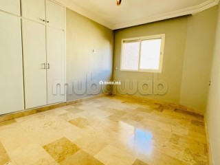 Louez cet appartement à Val Fleury. Surface de 75 m². Cheminée et climatisation - Appartement à louer - Casablanca