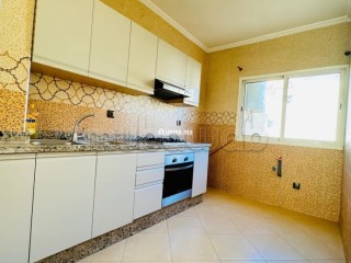 Louez cet appartement à Val Fleury. Surface de 75 m². Cheminée et climatisation - Appartement à louer - Casablanca
