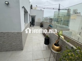 Appartement vide en location à Palmier. 3 grandes pièces. Terrasse - Appartement à louer - Casablanca
