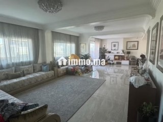 Appartement vide en location à Palmier. 3 grandes pièces. Terrasse - Appartement à louer - Casablanca