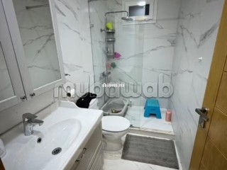 Appartement vide en location à Palmier. 3 grandes pièces. Terrasse - Appartement à louer - Casablanca