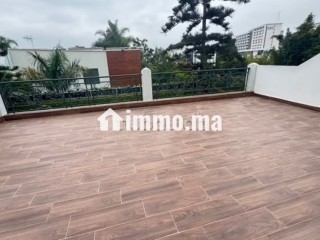 Vente villa à Californie. 4 pièces. Terrasse - Villa à vendre - Casablanca
