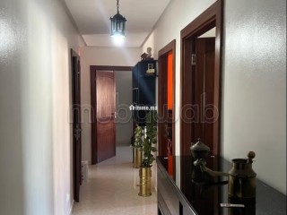 Vend appartement à La Ville Haute. 3 pièces confortables. Salon Marocain, sécurité - Appartement à vendre - Kenitra