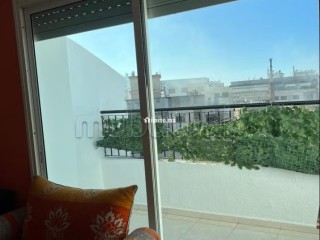 Vend appartement à La Ville Haute. 3 pièces confortables. Salon Marocain, sécurité - Appartement à vendre - Kenitra