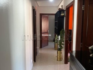 Vend appartement à La Ville Haute. 3 pièces confortables. Salon Marocain, sécurité - Appartement à vendre - Kenitra