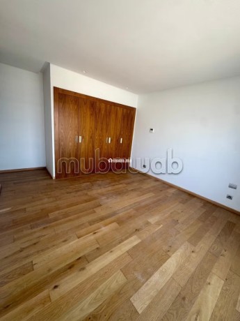 tres-jolie-appartement-3ch-tres-moderne-a-cfc-big-9