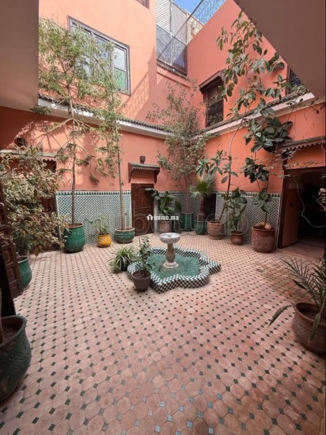 Somptueux riad à vendre à Moulay Lyazid. 4 belles chambres. Jardin et terrasse - Vente Immobilier - Marrakech - photo 1